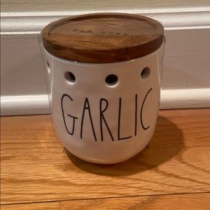 Rae Dunn garlic cellar